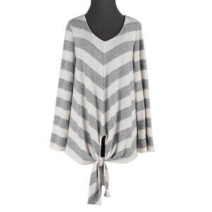Fantastic Fawn Top Sz M Gray White Striped Tie Front V Neck Polyester Sweater